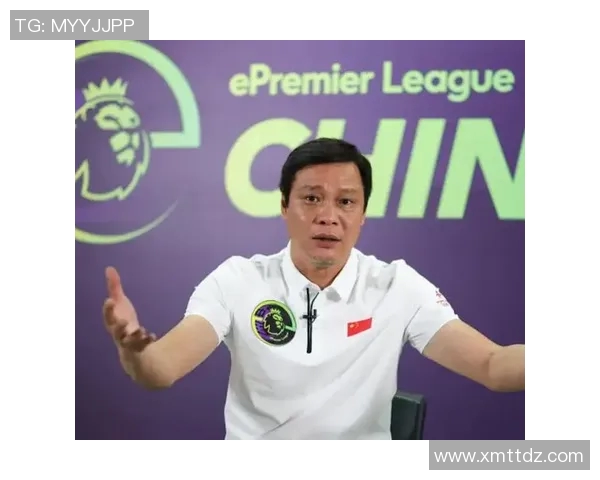 八十多岁仍活跃于足球界的传奇明星是谁